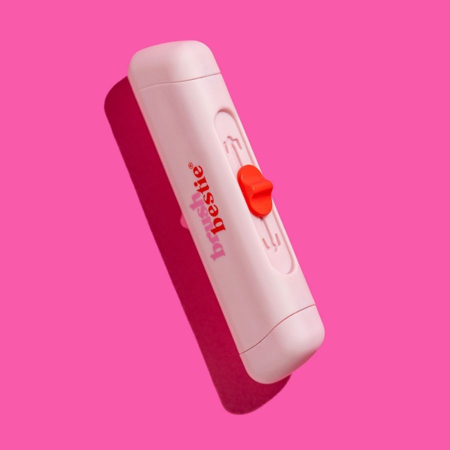 Brush Bestie 4 in 1 Makeup Brush