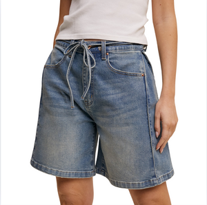 BAGGY FLARED WAIST TIE DENIM SHORTS