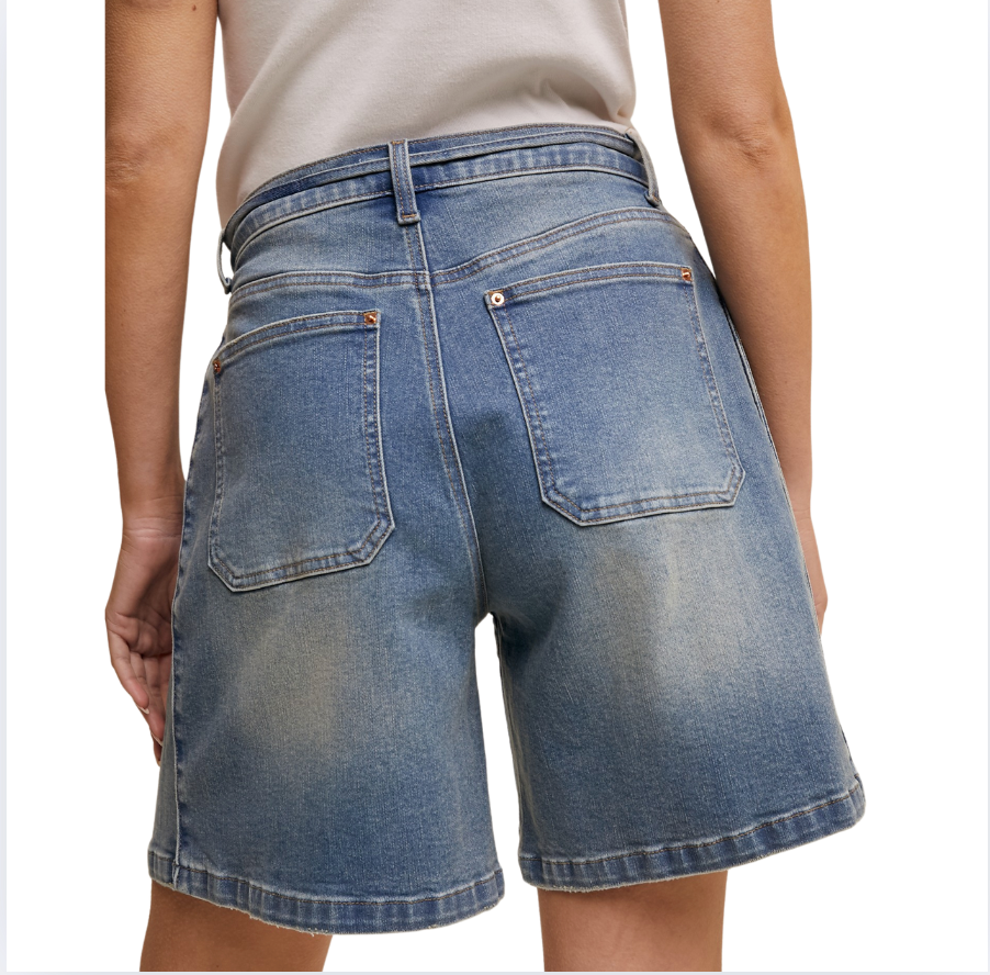 BAGGY FLARED WAIST TIE DENIM SHORTS