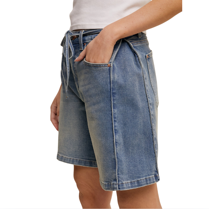 BAGGY FLARED WAIST TIE DENIM SHORTS